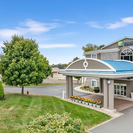 Holiday Inn Express Hartford-Newington By Ihg Exteriör bild