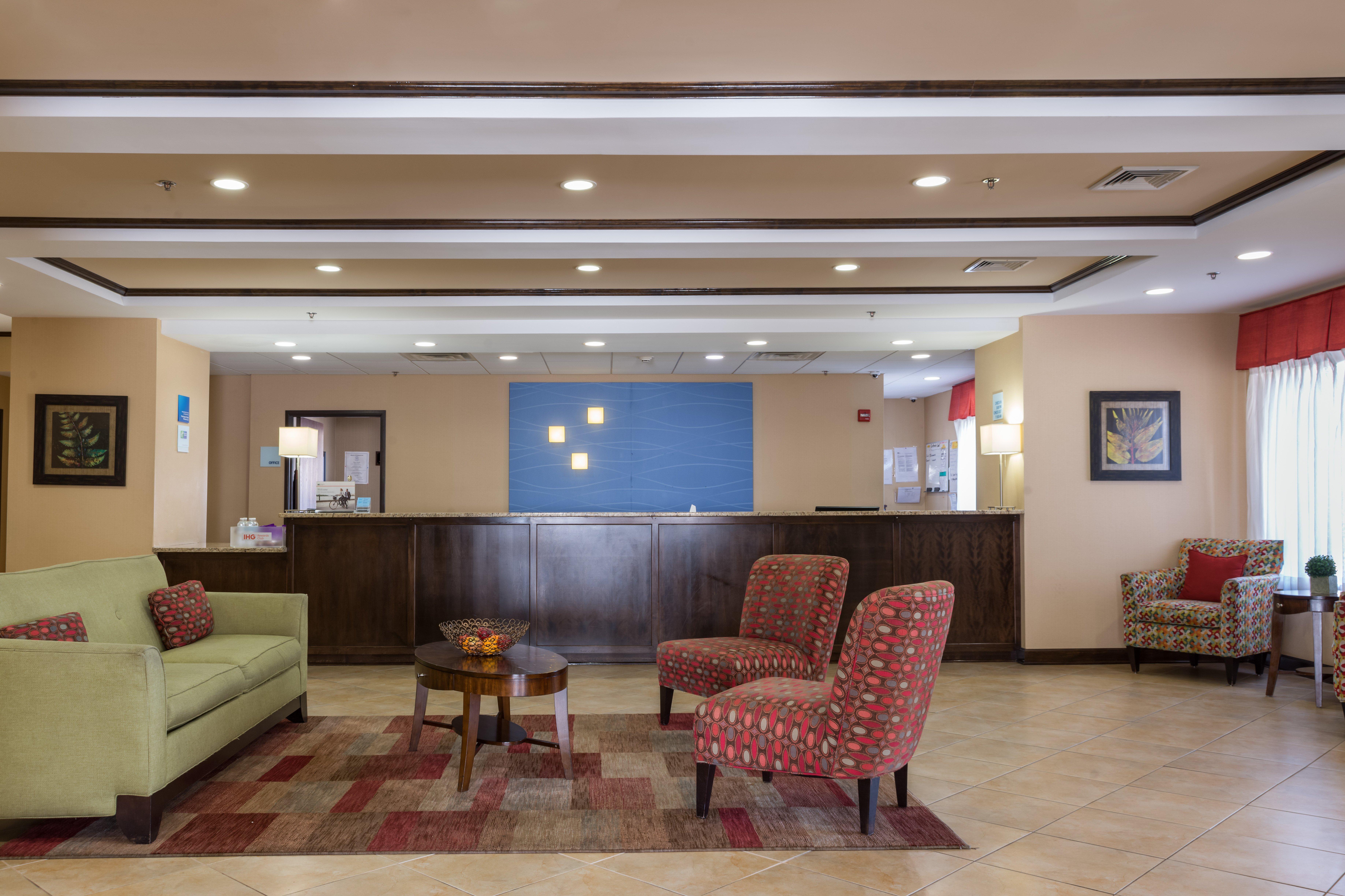 Holiday Inn Express Hartford-Newington By Ihg Exteriör bild