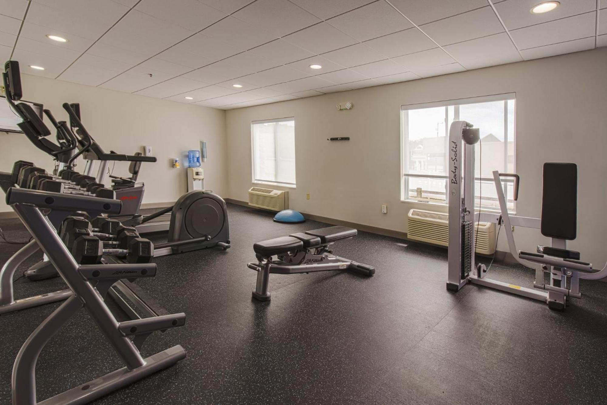 Holiday Inn Express Hartford-Newington By Ihg Exteriör bild